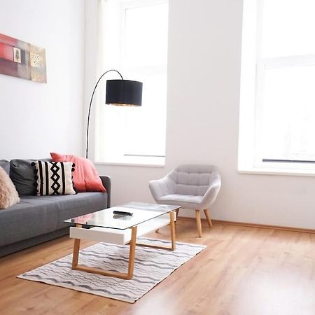 Modern Living In City Center - Fully Equipped Vienna Exterior photo